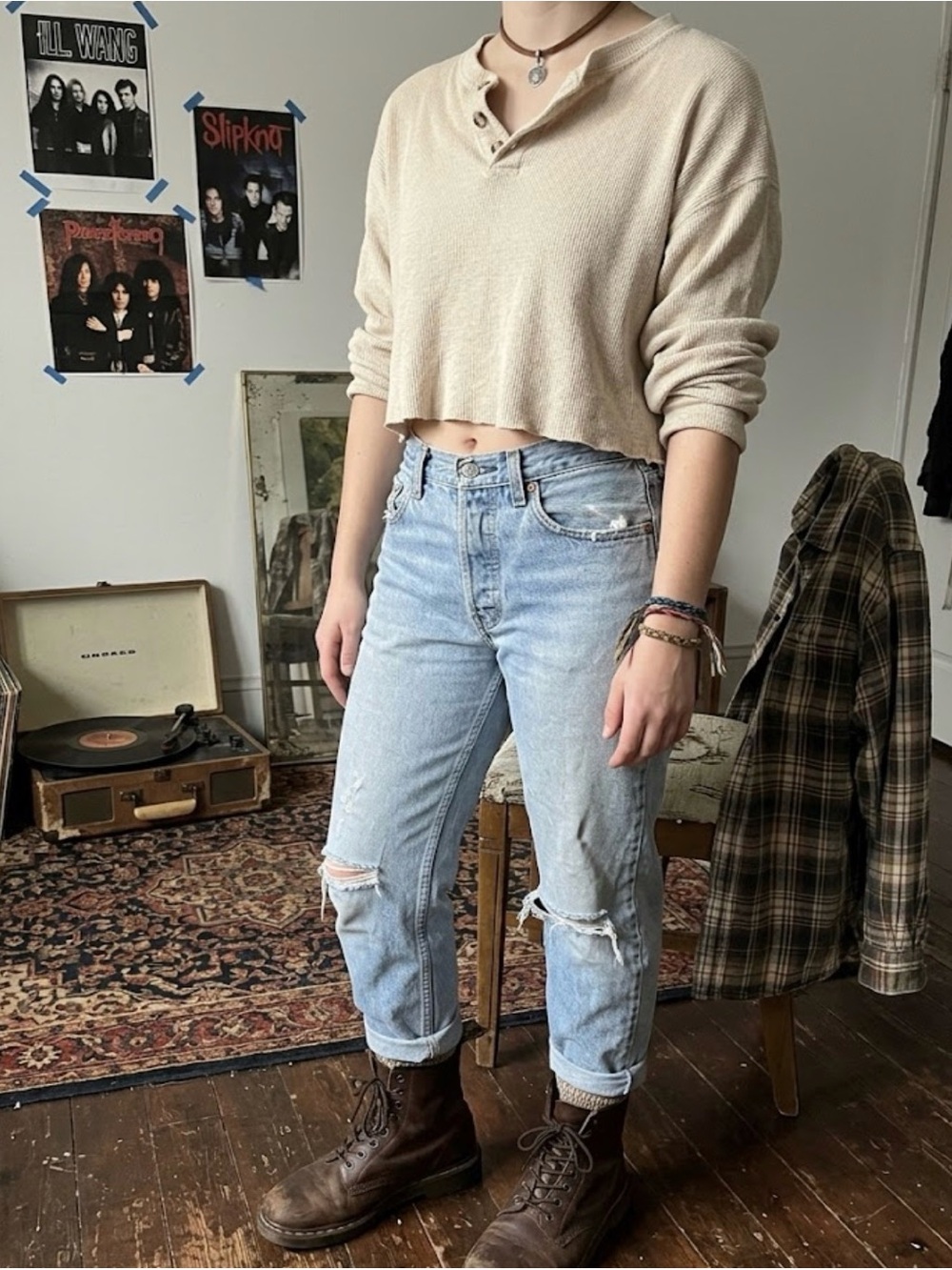 Vintage Recollections Women's Cropped Henley Top in Beige